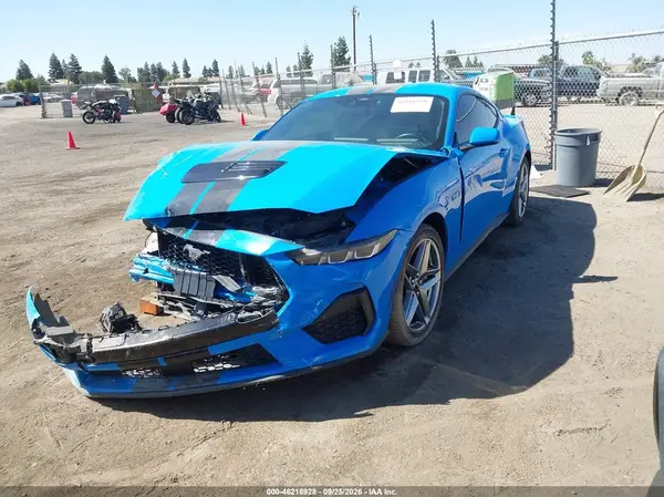 1FA6P8CF4R5412755 — 2024 Ford Mustang, фото 2 с аукциона IAAI, Передняя часть