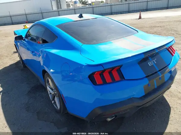 1FA6P8CF4R5412755 — 2024 Ford Mustang, фото 3 с аукциона IAAI, Передняя часть