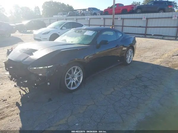 1FA6P8CF4S5413376 — 2025 Ford Mustang, фото 2 с аукциона IAAI, Передняя часть