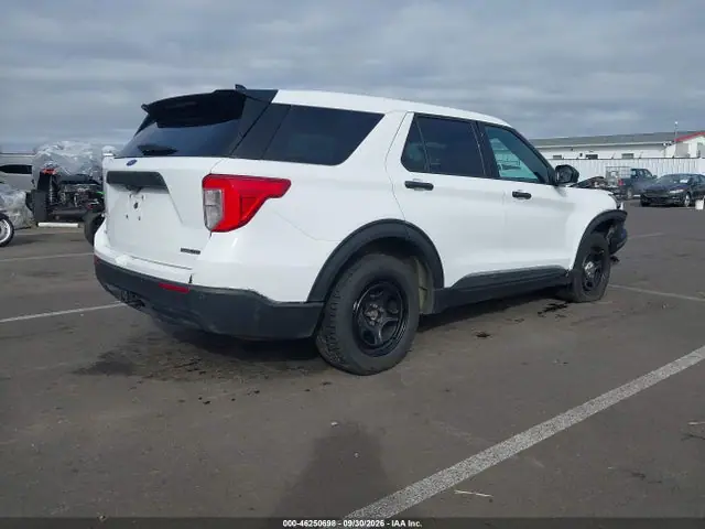1FM5K8AB2LGB23854 — 2020 Ford Police Interceptor Utility, фото 4 с аукциона IAAI 13.10.2026, Передняя часть