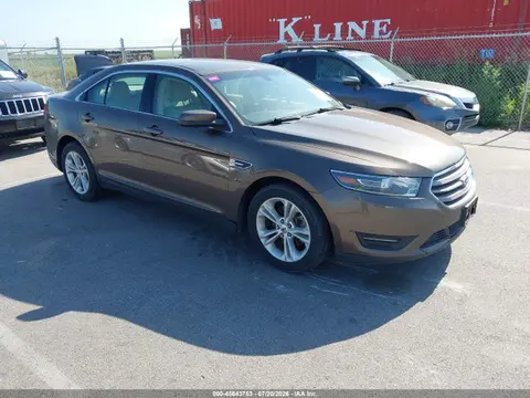 1FAHP2E86FG207619 — 2015 Ford Taurus SEL, Град (Hail), фото до ремонта