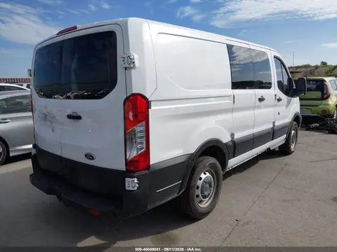 2016 Ford Transit-150 VIN 1FTYE1ZM3GKA94714 фото 4