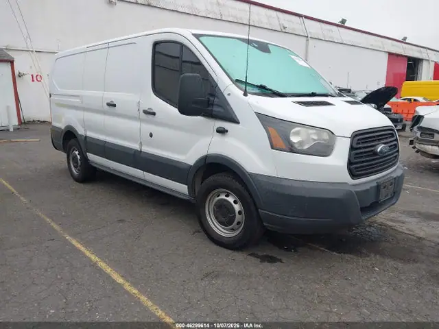 1FTYE1ZM8JKA60954 — 2018 Ford Transit-150, Коробка передач (Transmission Damage), фото до ремонта
