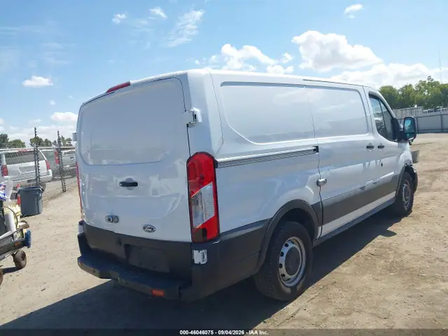 1FTYE1YM6KKB19390 — 2019 Ford Transit-150, фото 4 с аукциона IAAI 29.09.2026, Передняя часть