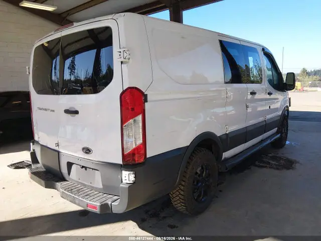 1FTNR1ZM4FKB03118 — 2015 Ford Transit-250, фото 4 с аукциона IAAI 30.09.2026, Передняя и задняя части