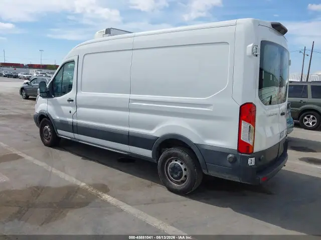 1FTYR2CM8KKB54837 — 2019 Ford Transit-250, фото 3 с аукциона IAAI 30.09.2026, Передняя часть