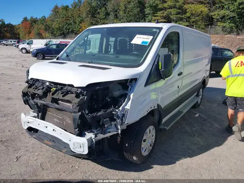 2022 Ford Transit-250 VIN 1FTBR1Y81NKA30909 фото 2