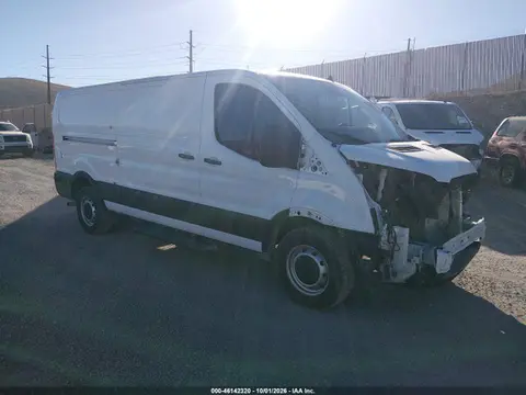 1FTBR1Y81RKA77072 — 2024 Ford Transit-250, Передняя часть (Front End), фото до ремонта