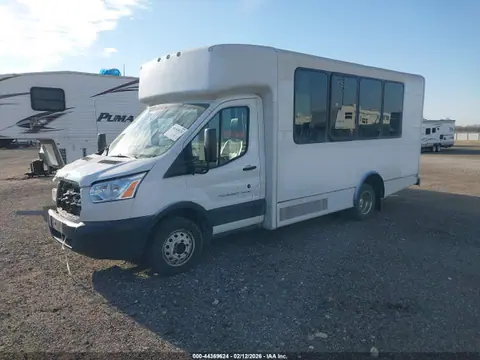 2019 Ford Transit-350 Cutaway VIN 1FDES8PM7KKA63624 фото 2