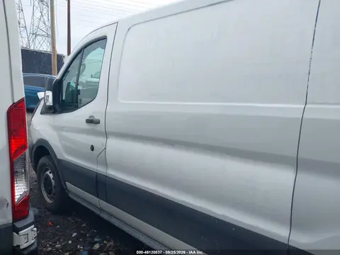 2023 Ford Transit VIN 1FTBR1Y86PKB87502 фото 3