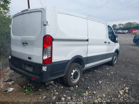 2023 Ford Transit VIN 1FTBR1Y86PKB87502 фото 4