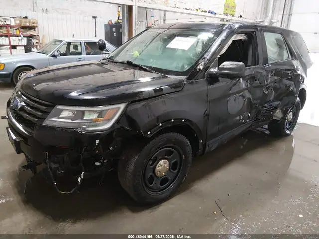2017 Ford Utility Police Interceptor VIN 1FM5K8AR4HGE14196 фото 2