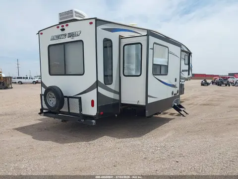 2018 Forest River Cherokee 30' 5th Wheel VIN 5ZT3CKVB7J2701987 фото 4