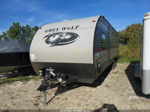 2018 Forest River Cherokee Grey Wolf 26dbh Travel Trailer VIN 4X4TCKB22JK048775 фото 2