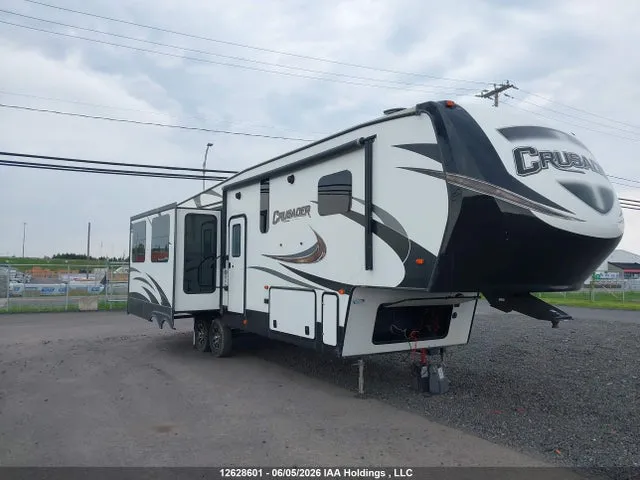 2019 Forest River Crusader VIN 5ZT3CSZB3KG124213 фото 1