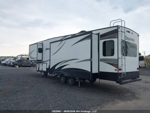 2019 Forest River Crusader VIN 5ZT3CSZB3KG124213 фото 3