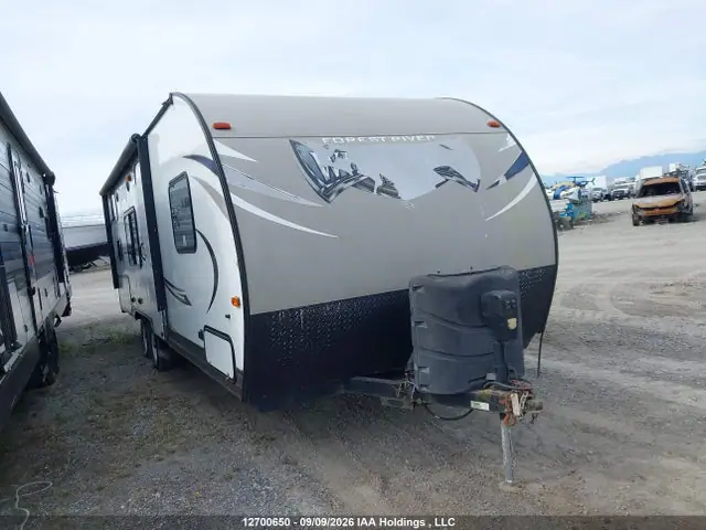 4X4TWDB26GT139683 — 2016 Forest River Forest River, Repossession, фото до ремонта