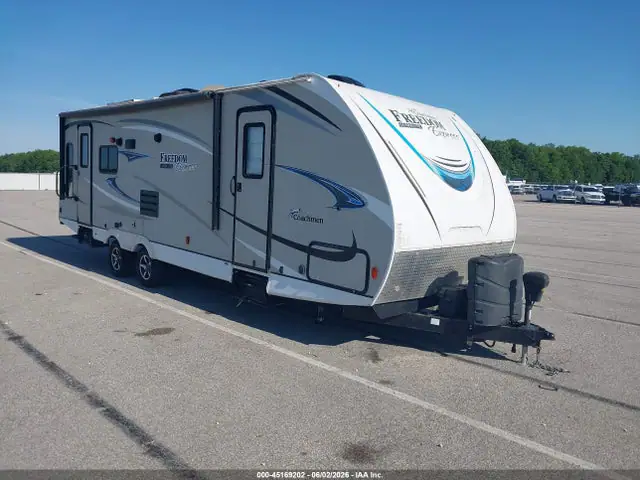 5ZT2FETB6KW006322 — 2019 Forest River Freedom, Крыша (Roof), фото до ремонта