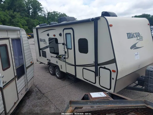 2016 Forest River Other VIN 4X4TFLY27GD406468 фото 1