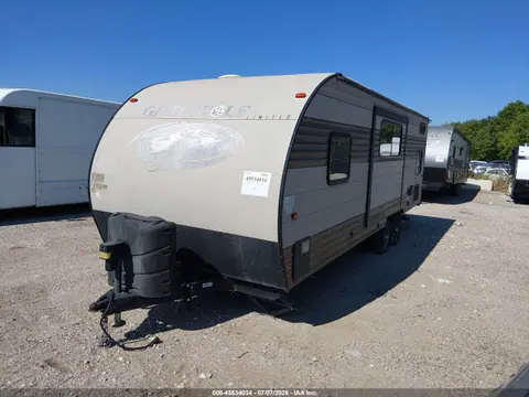 2017 Forest River Other VIN 4X4TCKY24HK041201 фото 2