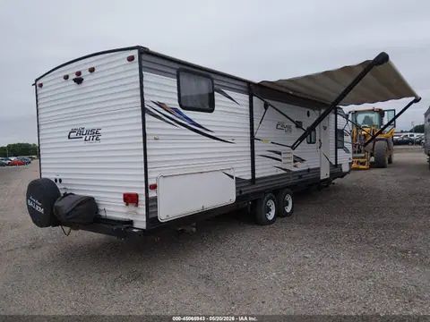 2017 Forest River Salem VIN 4X4TSMD21H7413147 фото 4