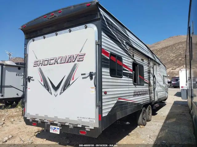 2019 Forest River Shocke VIN 4X4TSHC2XKC005026 фото 4