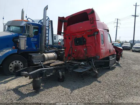 2019 Freightliner New Cascadia 126 VIN 3AKJHHDR6KSKG4581 фото 4