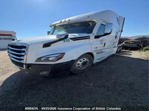 2022 Freightliner New Cascadia 126 VIN 1FUJHHDR9NLMW8540 фото 2