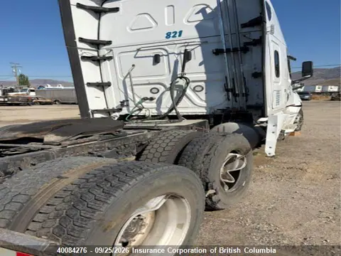 2022 Freightliner New Cascadia 126 VIN 1FUJHHDR9NLMW8540 фото 3
