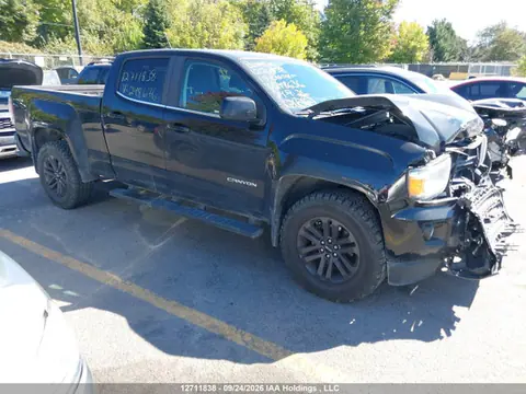 1GTG6CEN0H1248676 — 2017 GMC Canyon 4WD SLE, Передняя часть (Front), фото до ремонта