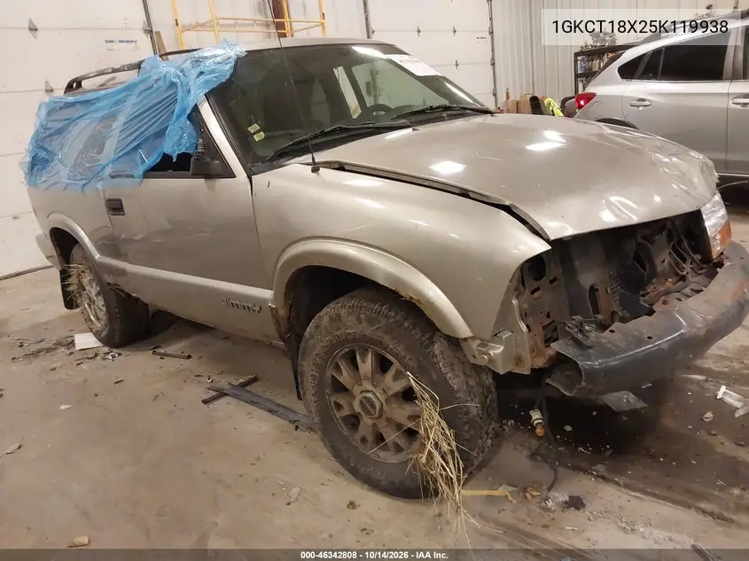 1GKCT18X25K119938 GMC Jimmy 2005 — повреждение Повреждения со всех сторон, фото до ремонта