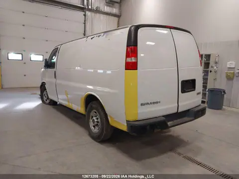 2018 GMC Savana G2500 VIN 1GTW7AFP1J1224597 фото 3
