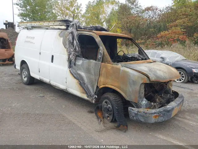 1GTZ7UCF3F1103409 GMC Savana G3500 2015 — повреждение Пожар двигателя, фото до ремонта