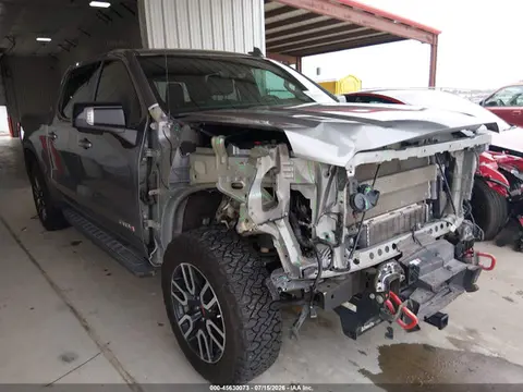 3GTUUEE81RG323631 — 2024 GMC Sierra 1500 4WD Short Box AT4, Передняя часть (Front End), фото до ремонта