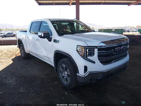 1GTUUDED7SZ286095 — 2025 GMC Sierra 1500 4WD Short Box SLT, Задняя часть слева (Left Rear), фото до ремонта