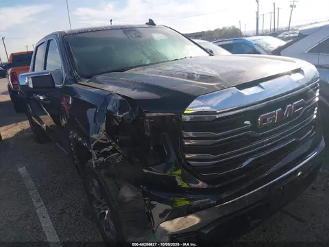 1GTUUDED6TZ237956 — 2026 GMC Sierra 1500, Передняя часть (Front End), фото до ремонта