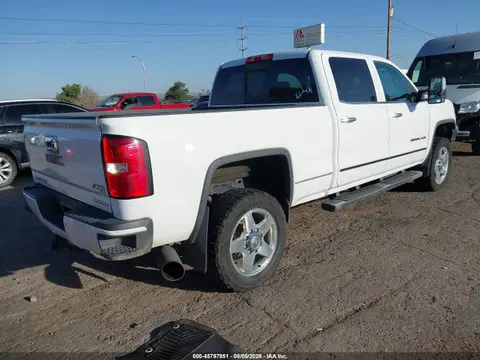 2015 GMC Sierra 2500hd Denali VIN 1GT120E89FF135528 фото 4