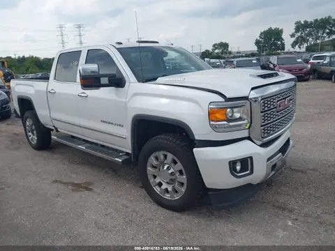 1GT12UEY1JF270163 — 2018 GMC Sierra 2500HD Denali, Передняя часть (Front End), фото до ремонта