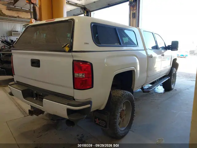 1GT12TEY8JF185038 — 2018 GMC Sierra K2500 SLT, фото 4 с аукциона IAAI 14.10.2026, Передняя часть
