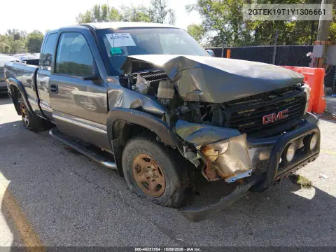 2GTEK19T1Y1306661 — 2000 GMC Sierra, Передняя часть, фото до ремонта