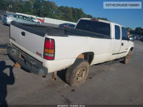 1GTHC29U65E106880 — 2005 GMC Sierra, фото 4 с аукциона IAAI, Естественный износ