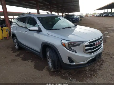 3GKALVEV4JL288627 — 2018 GMC Terrain SLT, Передняя часть слева (Left Front), фото до ремонта