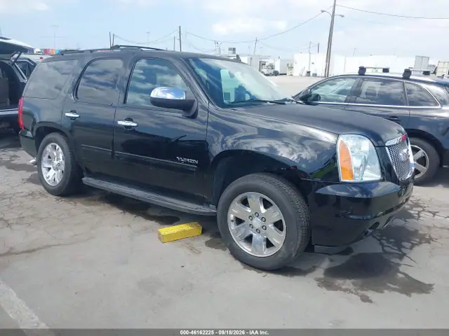 1GKS1AE02ER160814 — 2014 GMC Yukon SLE, Задняя часть слева (Left Rear), фото до ремонта