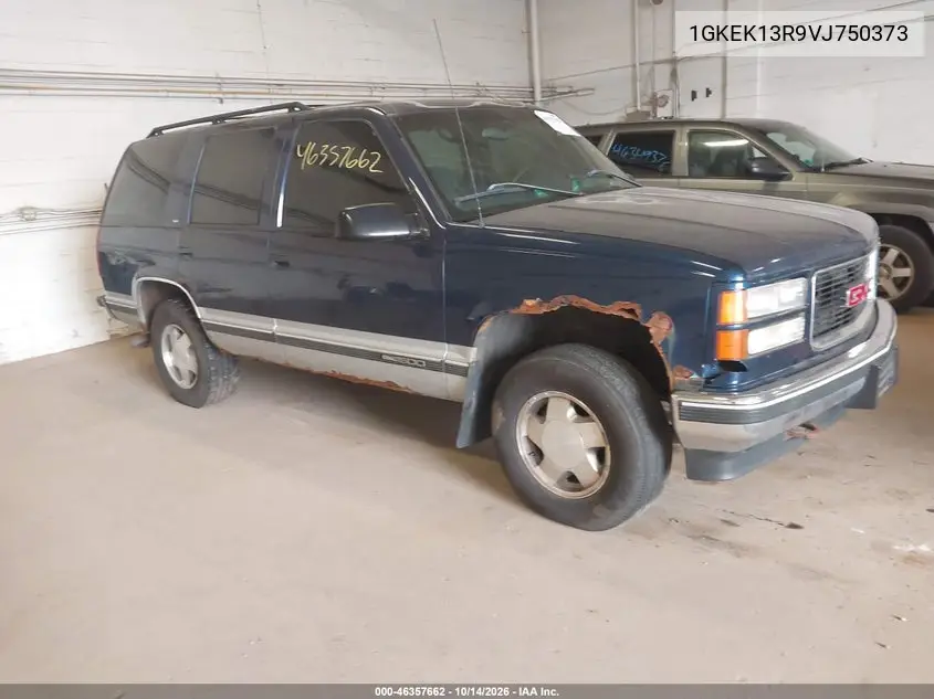 1GKEK13R9VJ750373 — 1997 GMC Yukon, фото 2 с аукциона IAAI, Передняя часть слева