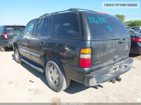 2005 GMC Yukon Slt VIN 1GKEC13TX5R106830 фото 4