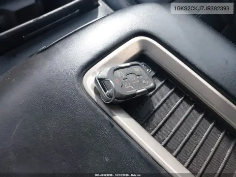 1GKS2CKJ7JR382393 — 2018 GMC Yukon, Повреждение двигателя, фото до ремонта