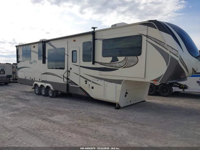 2018 Grand Design Other VIN 573FS4332J1108657 фото 1