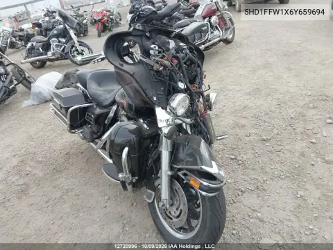 5HD1FFW1X6Y659694 — 2006 Harley-Davidson Electra Glide, Передняя часть, фото до ремонта