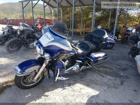 2007 Harley-Davidson Flhtcui VIN 1HD1FC4107Y632840 фото 3