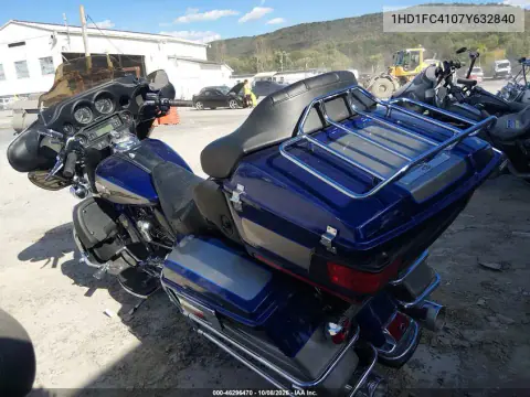2007 Harley-Davidson Flhtcui VIN 1HD1FC4107Y632840 фото 4